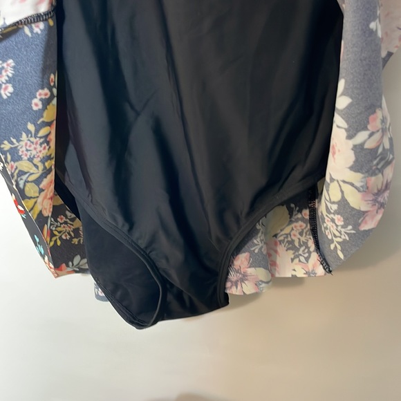 Torrid 2 SHORT LENGTH SIDE TIE SWIM DRESS - FLORAL - Picture 9 of 13